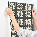 York Wallcoverings Mimosa Fleur wallpaper, color Carbon Black, SKU ZM2810