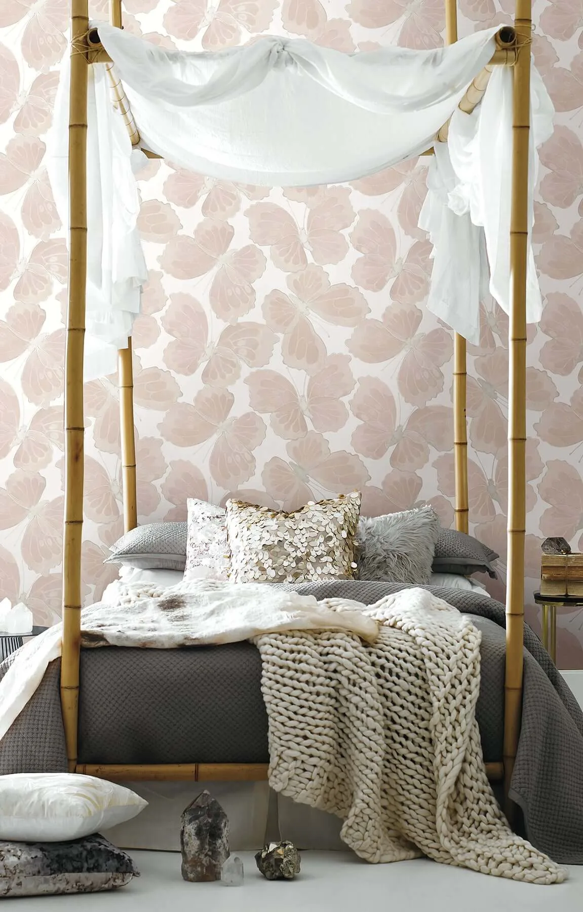 York Wallcoverings Monarch wallpaper, color Pink, SKU PSW1567RL