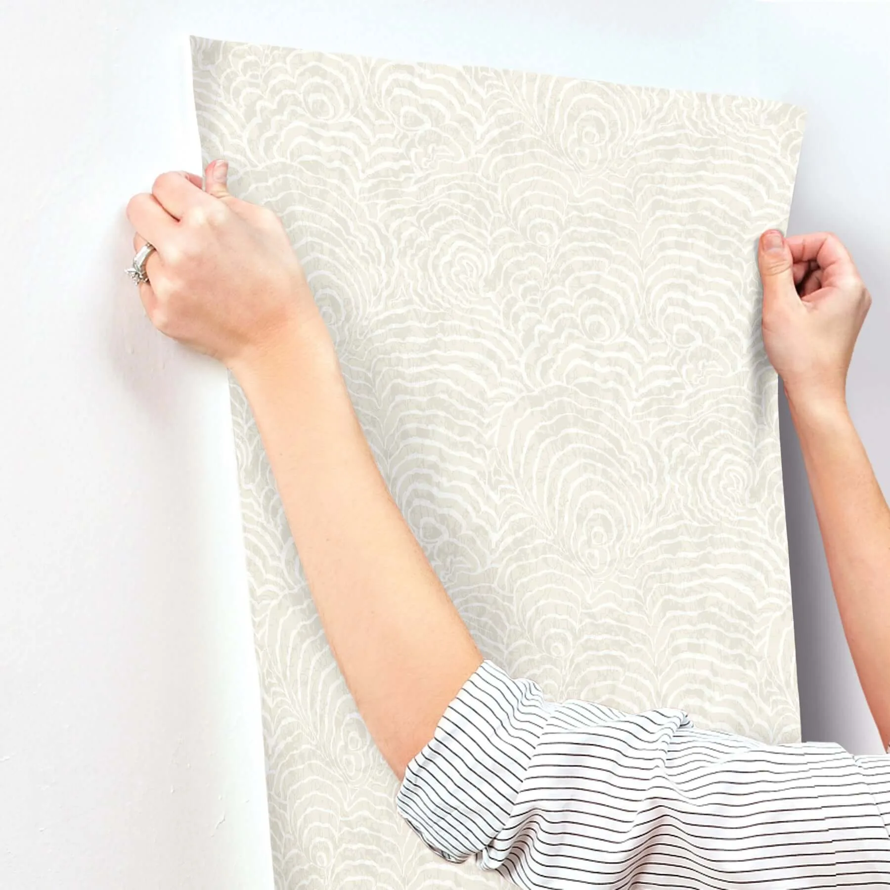York Wallcoverings Ocean Jasper - White Wallpaper | Buy Online York Wallcoverings Ocean Jasper wallpaper, color White, SKU GN2634
