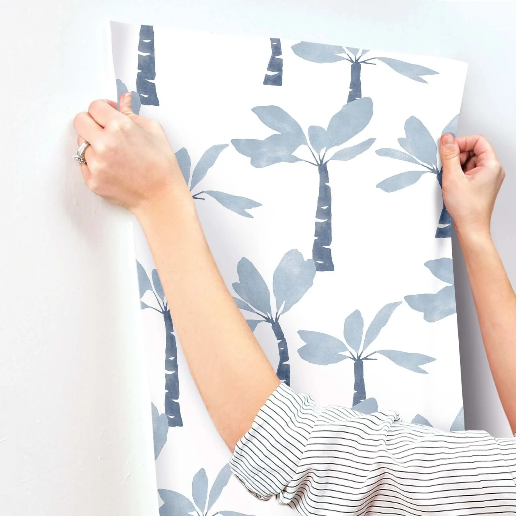 York Wallcoverings Painted Oasis wallpaper, color Ultramarine, SKU ZM2837