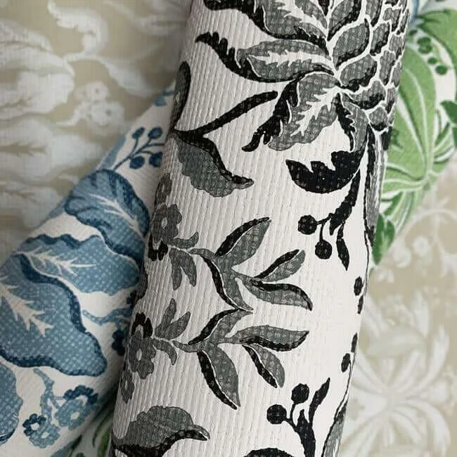 York Wallcoverings Palmetto Palm Damask wallpaper, color Green, SKU DM5011
