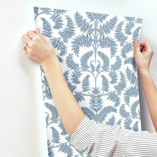 York Wallcoverings Royal Fern Damask wallpaper, color Blue, SKU DM4962