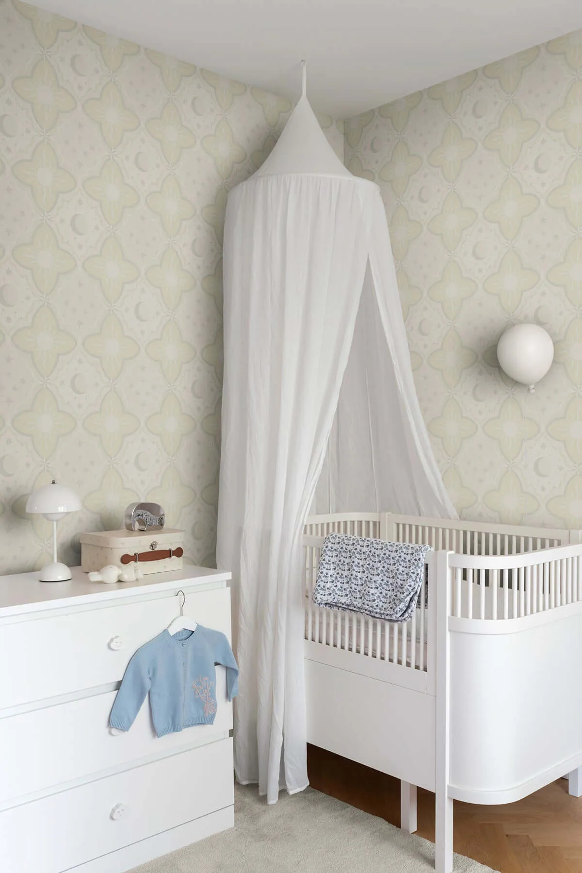 York Wallcoverings Sol & Mane wallpaper, color Beige, SKU MB29031