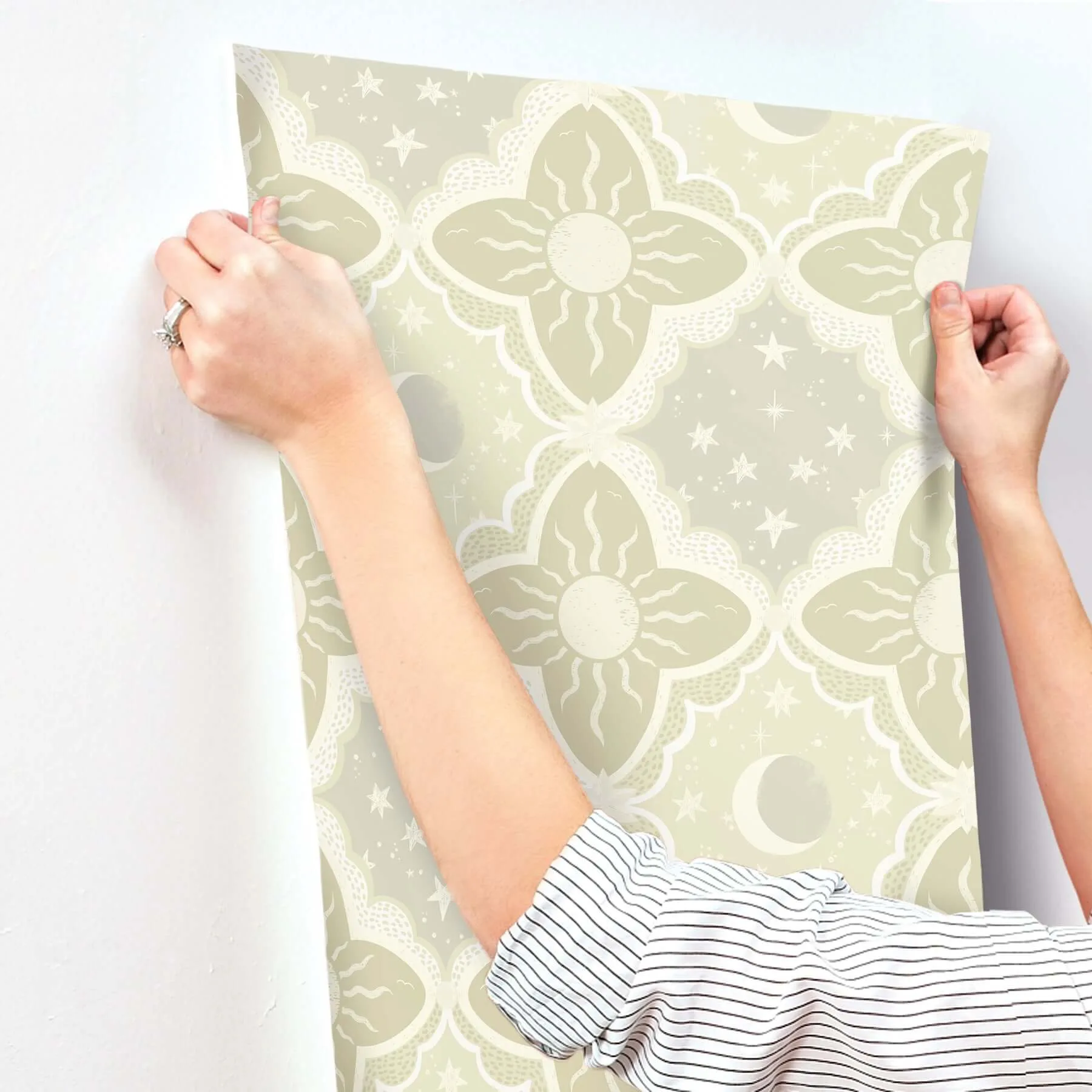 York Wallcoverings Sol & Mane - Green Wallpaper | Buy Online York Wallcoverings Sol & Mane wallpaper, color Green, SKU MB29033