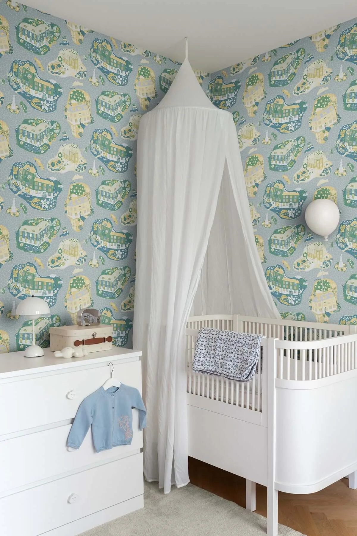 York Wallcoverings Staden wallpaper, color Light Blue, SKU MB29009
