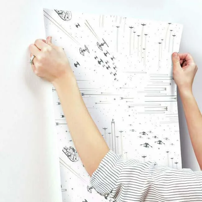 York Wallcoverings Star Wars: Galactic Battles wallpaper, color Black & White, SKU DI0952