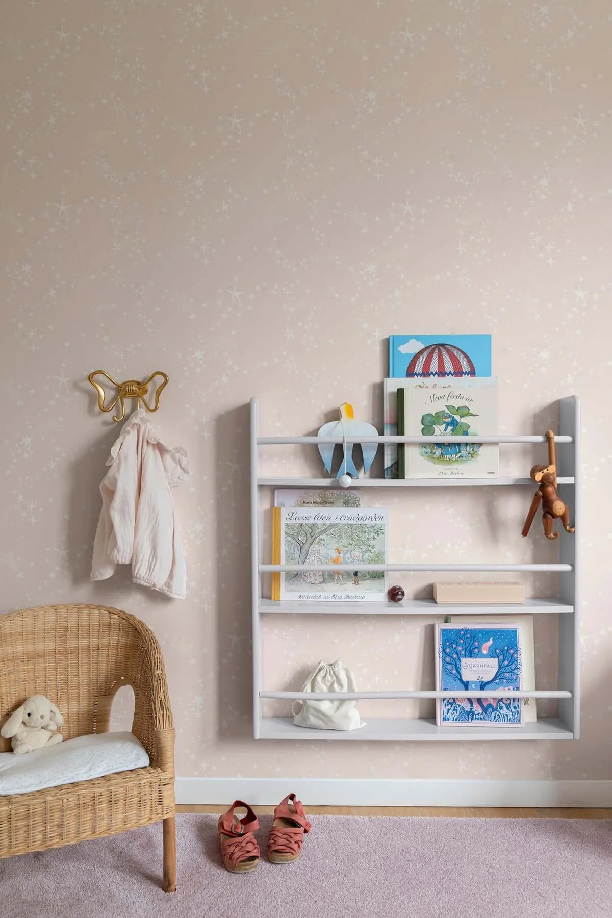 York Wallcoverings Stjarnhimmel wallpaper, color Pink, SKU MB29020