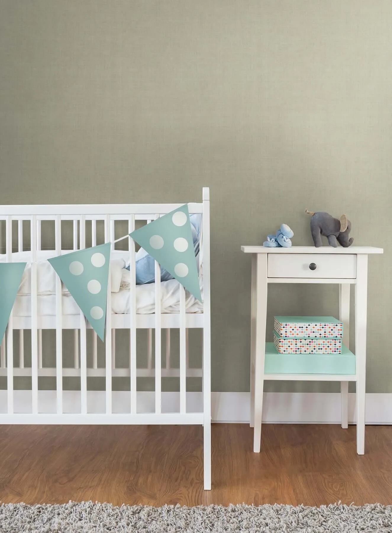 York Wallcoverings Pinje wallpaper, color Green Smoke, SKU MB16022