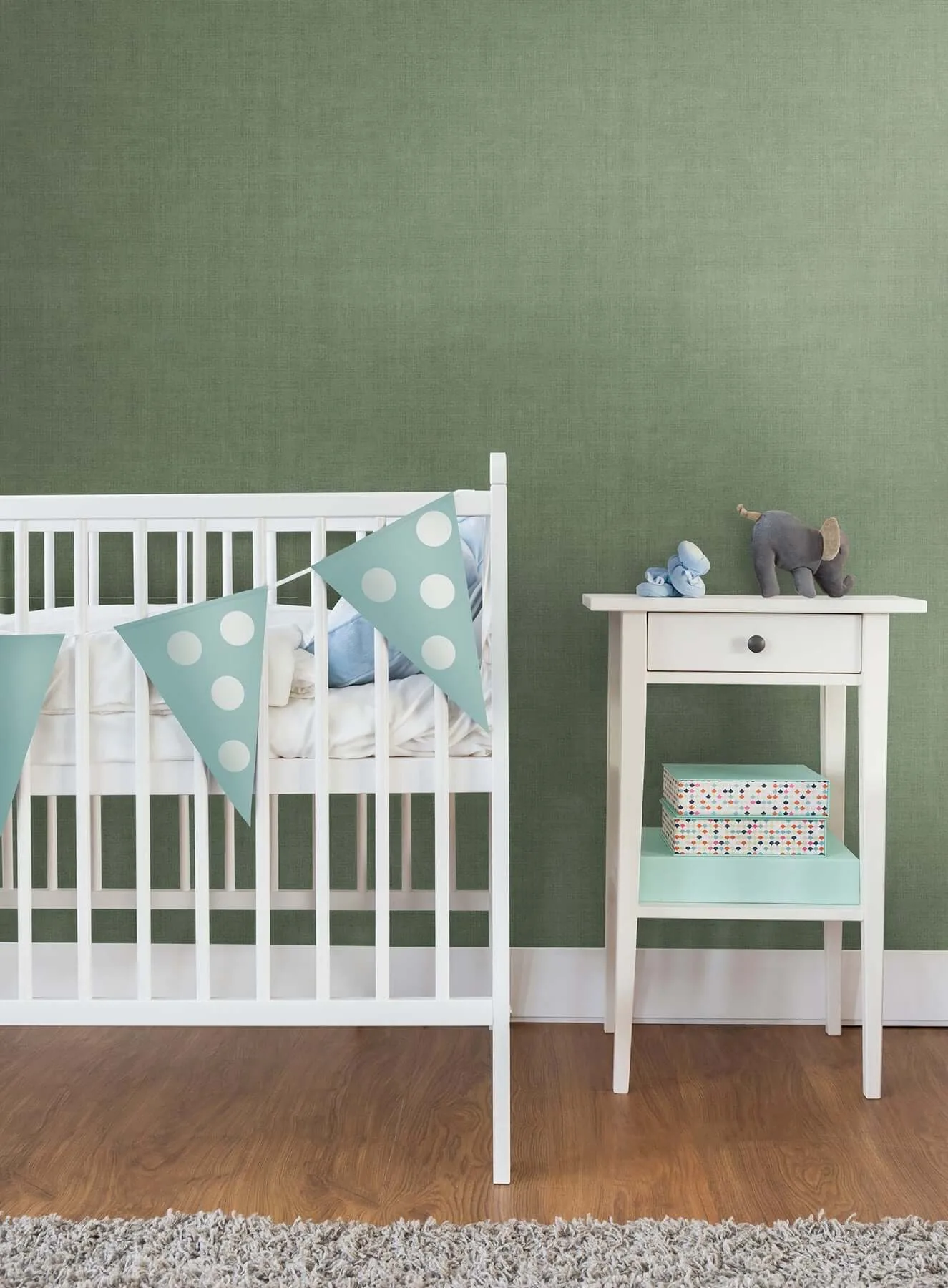 York Wallcoverings Vava Smaragd wallpaper, color Dark Green, SKU MB16040