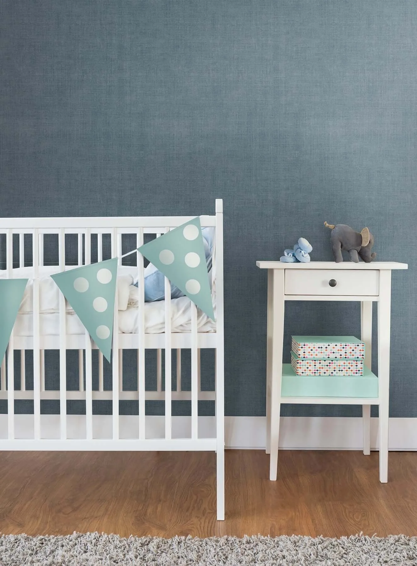 York Wallcoverings Vinterbla wallpaper, color Dark Blue, SKU MB16043