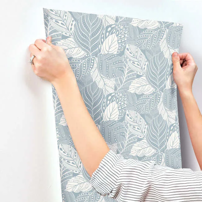 York Wallcoverings Vinca - Blue Wallpaper | Buy Online York Wallcoverings Vinca wallpaper, color Blue, SKU GO8225