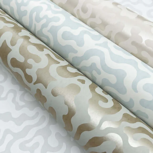 York Wallcoverings Nebulous Cloud wallpaper, color Almond & Metallic, SKU AG2021